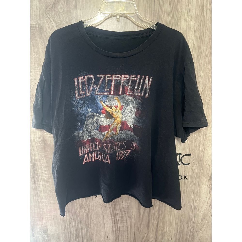 Led Zeppelin United States Of America 1977 Graphic T-shirt (no tag) Cropped